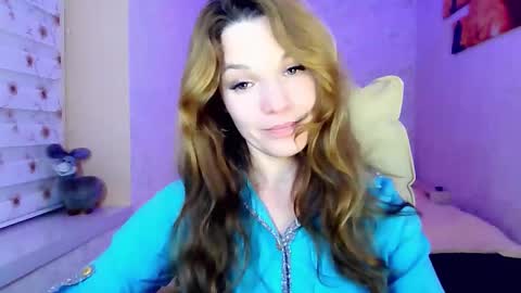 itslunaday online show from November 4, 4:41 pm