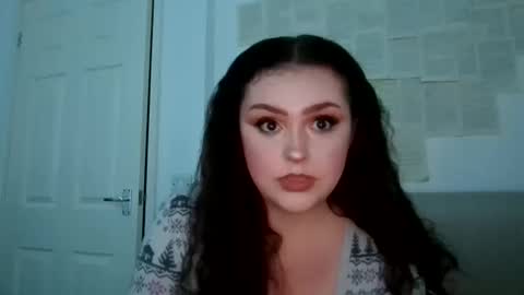 itslunahaze online show from January 8, 11:54 pm