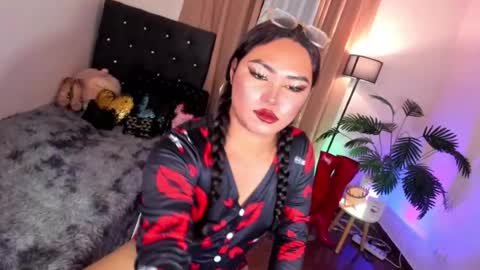 Siana online show from June 27, 5:19 pm