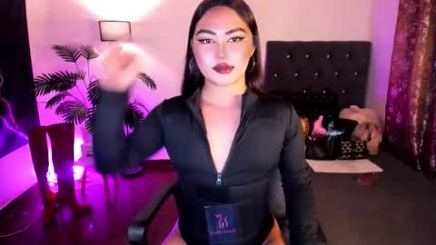Siana online show from May 12, 9:07 am