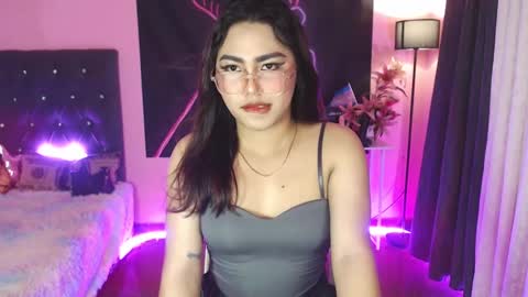 Snapshot of itsmesianaa29 chatting on March 7, 7:52 am Siana online show from March 7, 7:52 am