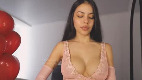 itsssssssme_lana online show from February 14, 7:23 pm