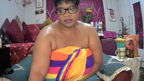 itumeleng74 online show from October 15, 4:16 am