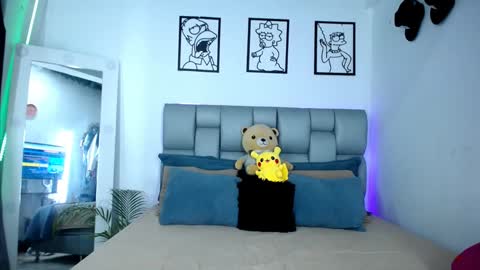 y  online show from January 30, 11:24 pm