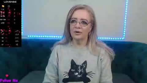 Snapshot of ivanacharm chatting on March 10, 4:28 am ivanacharm online show from March 10, 4:28 am