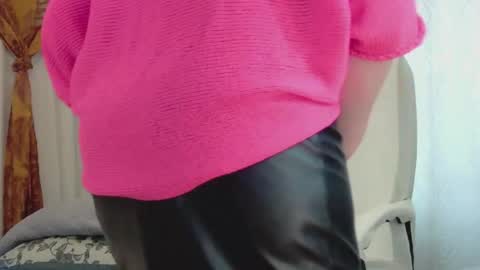 IrennaSplash online show from September 17, 7:01 am