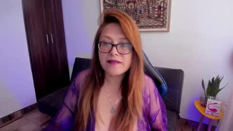 Snapshot of ivette_shaira chatting on October 5, 1:30 pm IVETTE online show from October 5, 1:30 pm