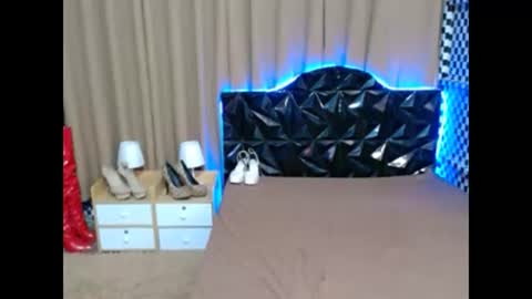 ivone_twinkle online show from March 26, 4:18 am