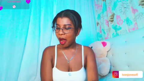  Ivon  Miss Jones  online show from September 17, 3:21 am