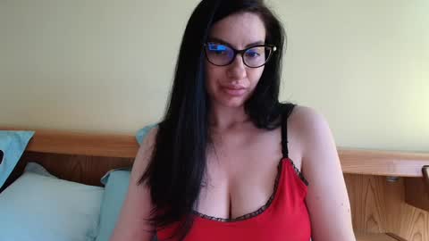 Ivory online show from February 8, 2:49 pm