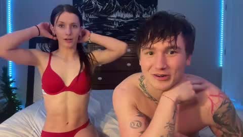 Snapshot of ivy69_9 chatting on January 7, 10:44 am ivy69 9 and cody online show from January 7, 10:44 am