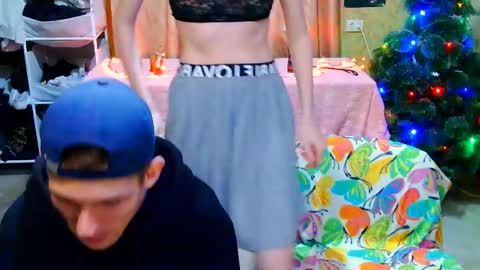 Ivy and Lester online show from December 10, 10:26 pm