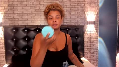 Snapshot of ivy_copper1 chatting on March 1, 9:59 pm Ig  ivycopper1  online show from March 1, 9:59 pm