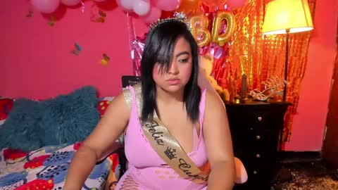 vivian online show from April 18, 9:11 am