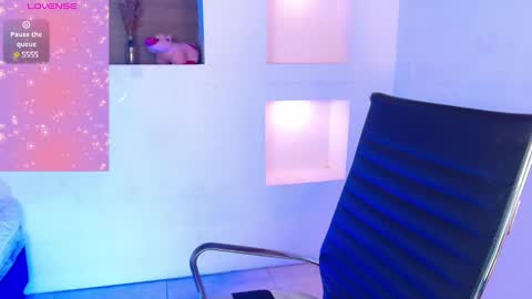 Snapshot of ivybliss8 chatting on February 10, 11:57 am i v y b l i s s online show from February 10, 11:57 am