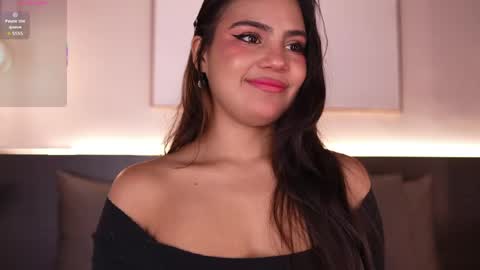 ivyellis online show from May 22, 11:39 am