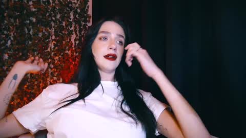 Miss Ivy online show from January 19, 7:26 pm