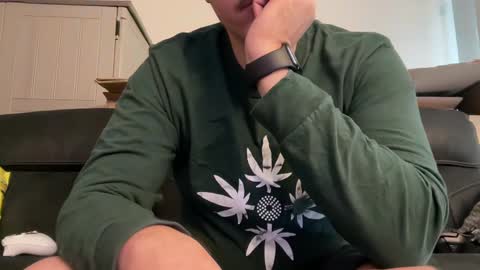 iwantyounow42069 online show from October 20, 7:19 pm