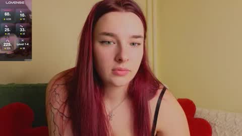 Daisy online show from December 17, 10:49 pm