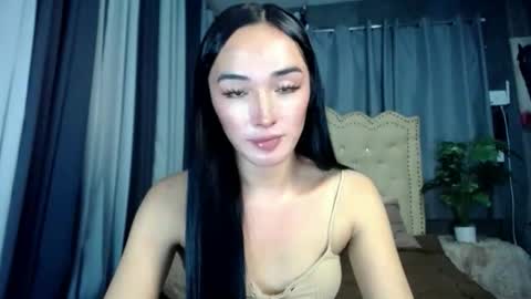 iwillcum4u_ online show from April 14, 3:15 pm