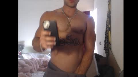 izak144 online show from December 2, 7:12 pm