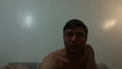 izealvaro online show from October 15, 8:04 am