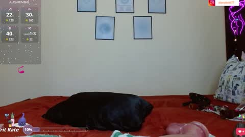 Izzabel Valentine online show from March 11, 6:33 pm