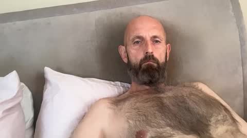 izzysboytoy1 online show from July 19, 9:12 am