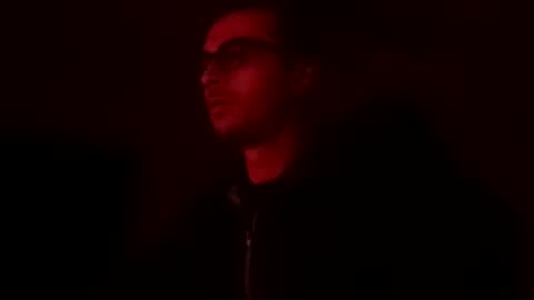 Yoursexxyguy online show from January 7, 12:03 am