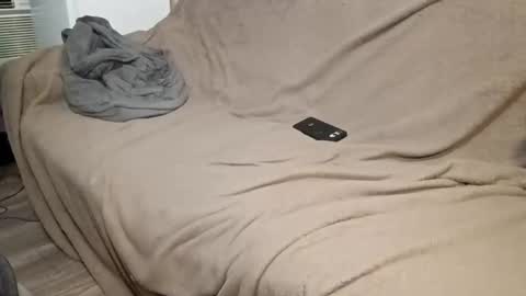 j__orge__ online show from May 17, 7:06 am
