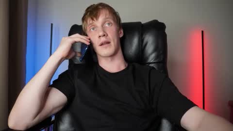 Danny online show from November 26, 1:41 pm