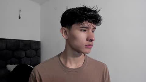 Noah online show from December 31, 1:19 pm