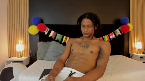 jaacksn online show from July 10, 5:01 am