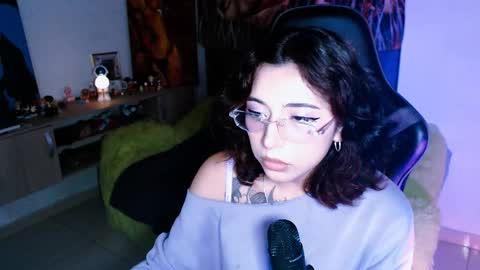 jade 18  online show from November 18, 5:32 am