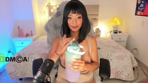 Snapshot of jackelyn_lopezz chatting on January 8, 11:32 am Jacky online show from January 8, 11:32 am