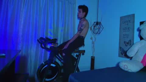 Snapshot of jackk_8 chatting on September 10, 11:06 pm jackk_8 online show from September 10, 11:06 pm