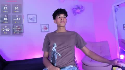 Jackk Russell  online show from March 8, 3:21 am