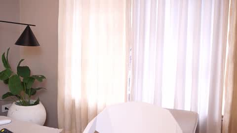 Jackson Bell online show from December 20, 5:09 pm