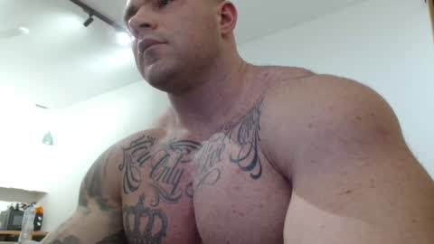 Snapshot of jackyhuge chatting on September 21, 3:38 pm Jacky online show from September 21, 3:38 pm