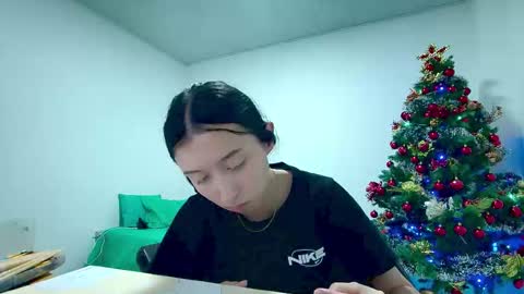 jackyrosee2323 online show from December 13, 11:00 pm