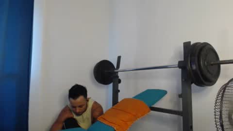 Snapshot of jacobjamess chatting on December 17, 6:31 pm jacobjamess online show from December 17, 6:31 pm