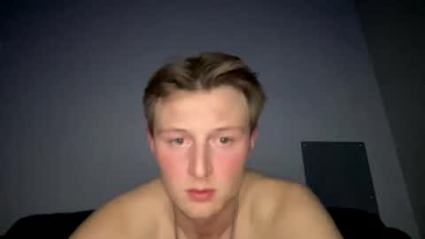 jacobwwenk1 online show from October 24, 3:18 am