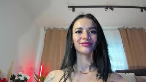 Jacqueline online show from March 22, 8:29 am