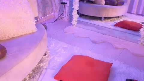  Jade Bonnet online show from November 22, 12:36 pm