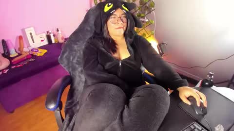 Jade online show from November 9, 3:54 am