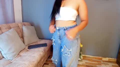 Snapshot of jade_brunnette chatting on September 21, 8:24 pm Jade Brunete online show from September 21, 8:24 pm