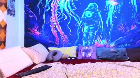 Jadelin Min online show from March 3, 5:52 pm