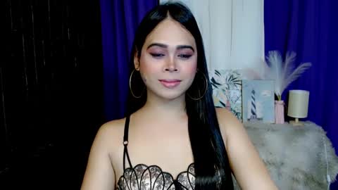 Jade online show from January 24, 10:11 am