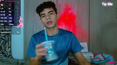 javi15  online show from December 12, 9:40 am