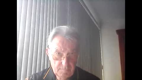 Snapshot of jahanc01 chatting on October 18, 11:36 am Malko online show from October 18, 11:36 am